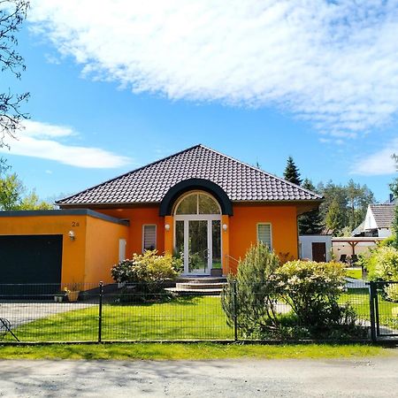 Ferienwohnung Am Waldesrand - Garten, Terrasse, Grill, Luftkuehler, Massagesessel, Kinderspielecke, Spielekonsole Κότμπους Εξωτερικό φωτογραφία