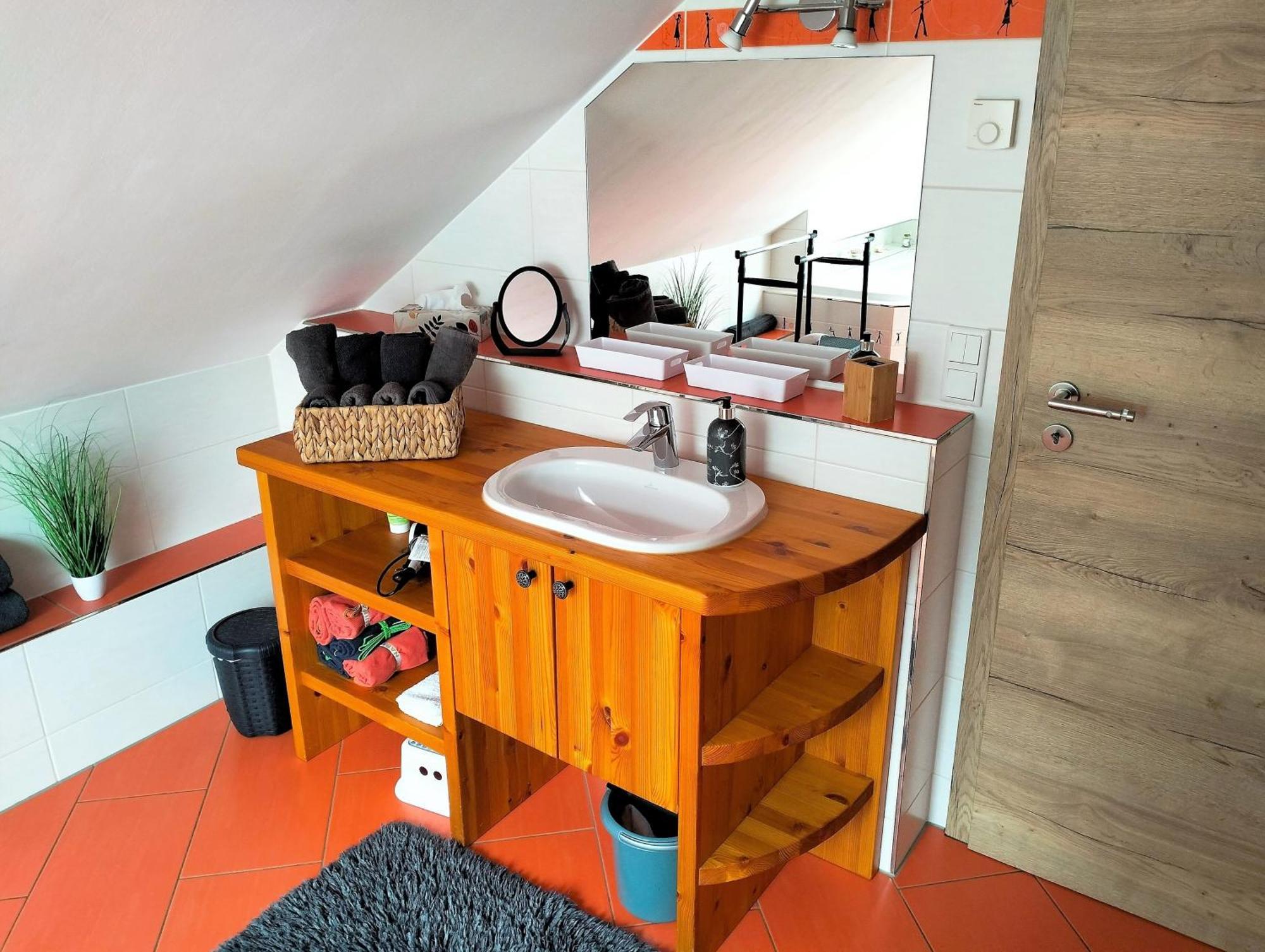 Ferienwohnung Am Waldesrand - Garten, Terrasse, Grill, Luftkuehler, Massagesessel, Kinderspielecke, Spielekonsole Κότμπους Εξωτερικό φωτογραφία